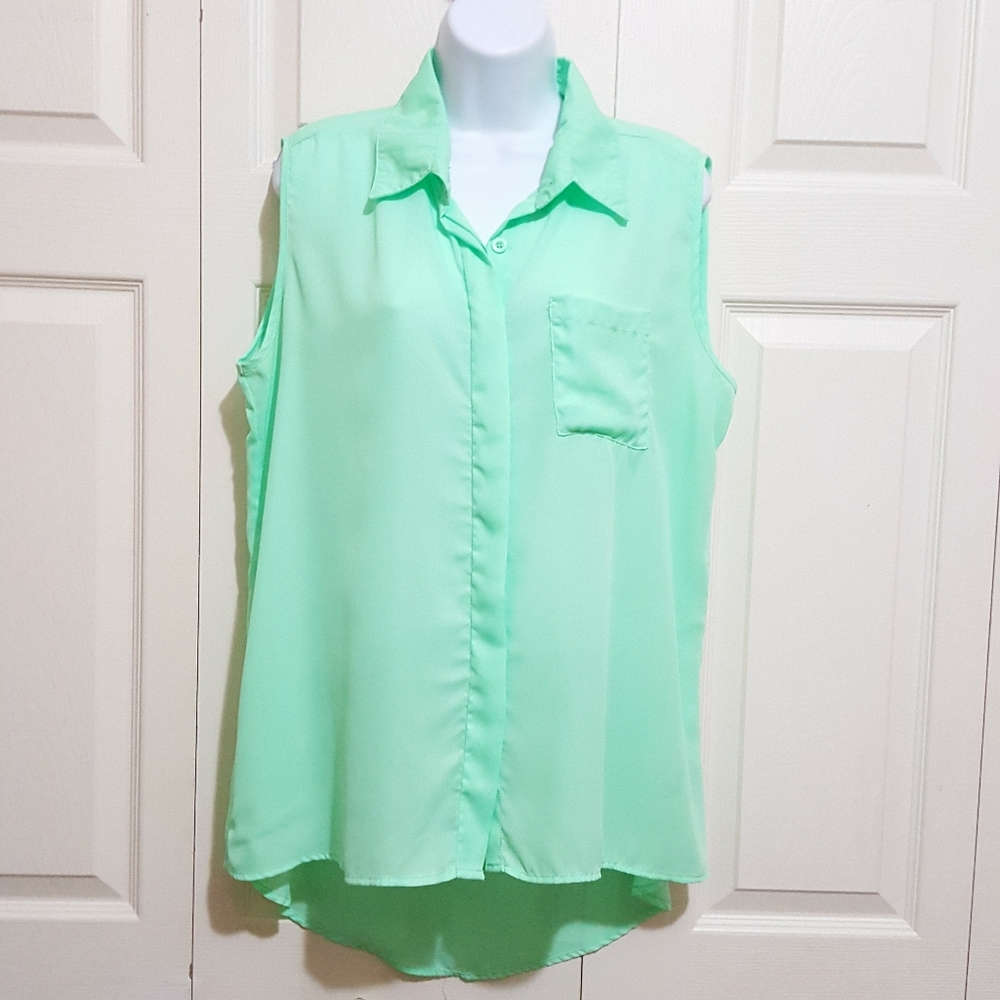 HYPE - CHIFFON SLEEVELESS BUTTON DOWN